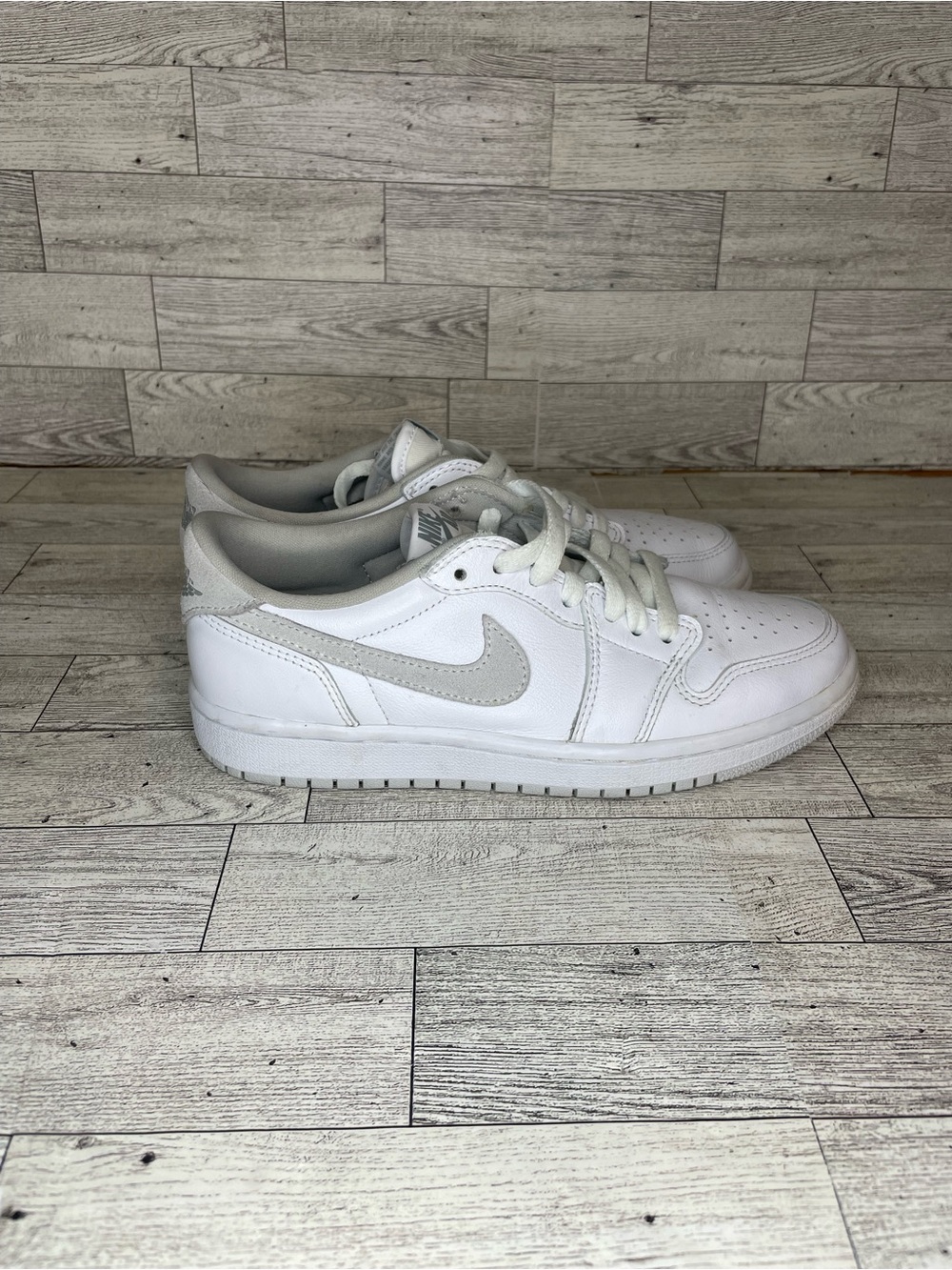 Jordan Women's White and Light Gray Low-Top Sneakers